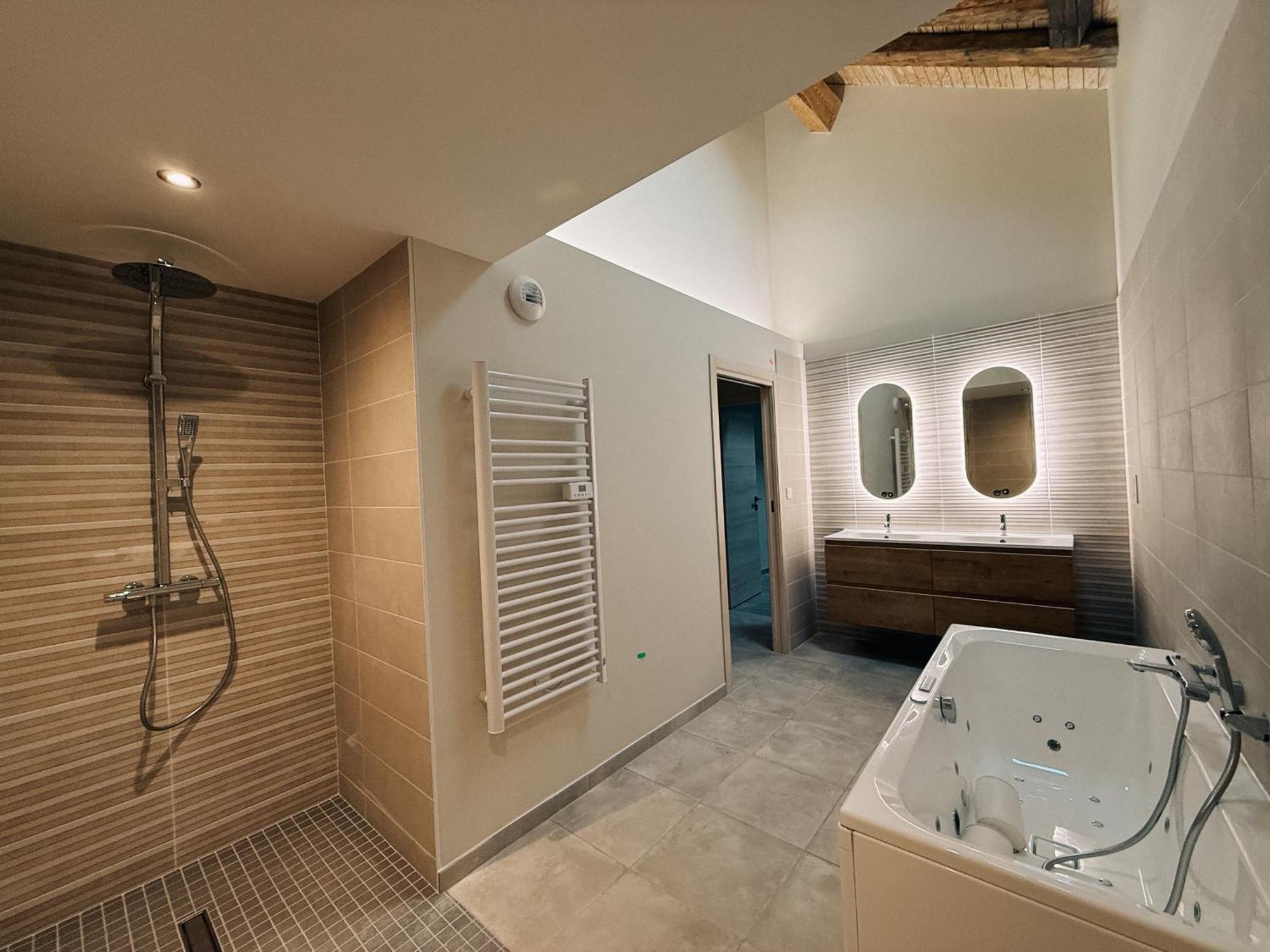 Le Relais Nordique Hotell Giron Exteriör bild